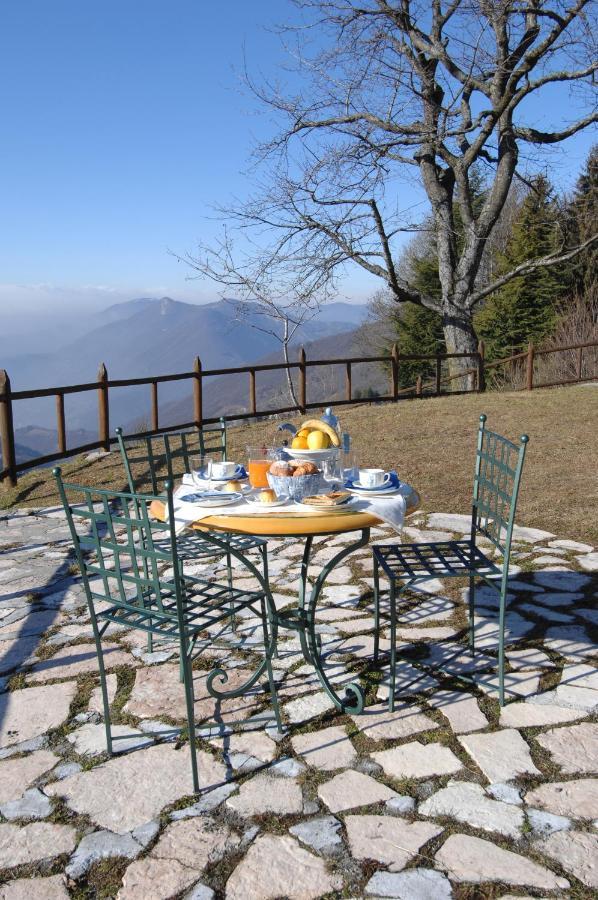 Mirabilia Bed & Breakfast Adrara San Rocco Dış mekan fotoğraf